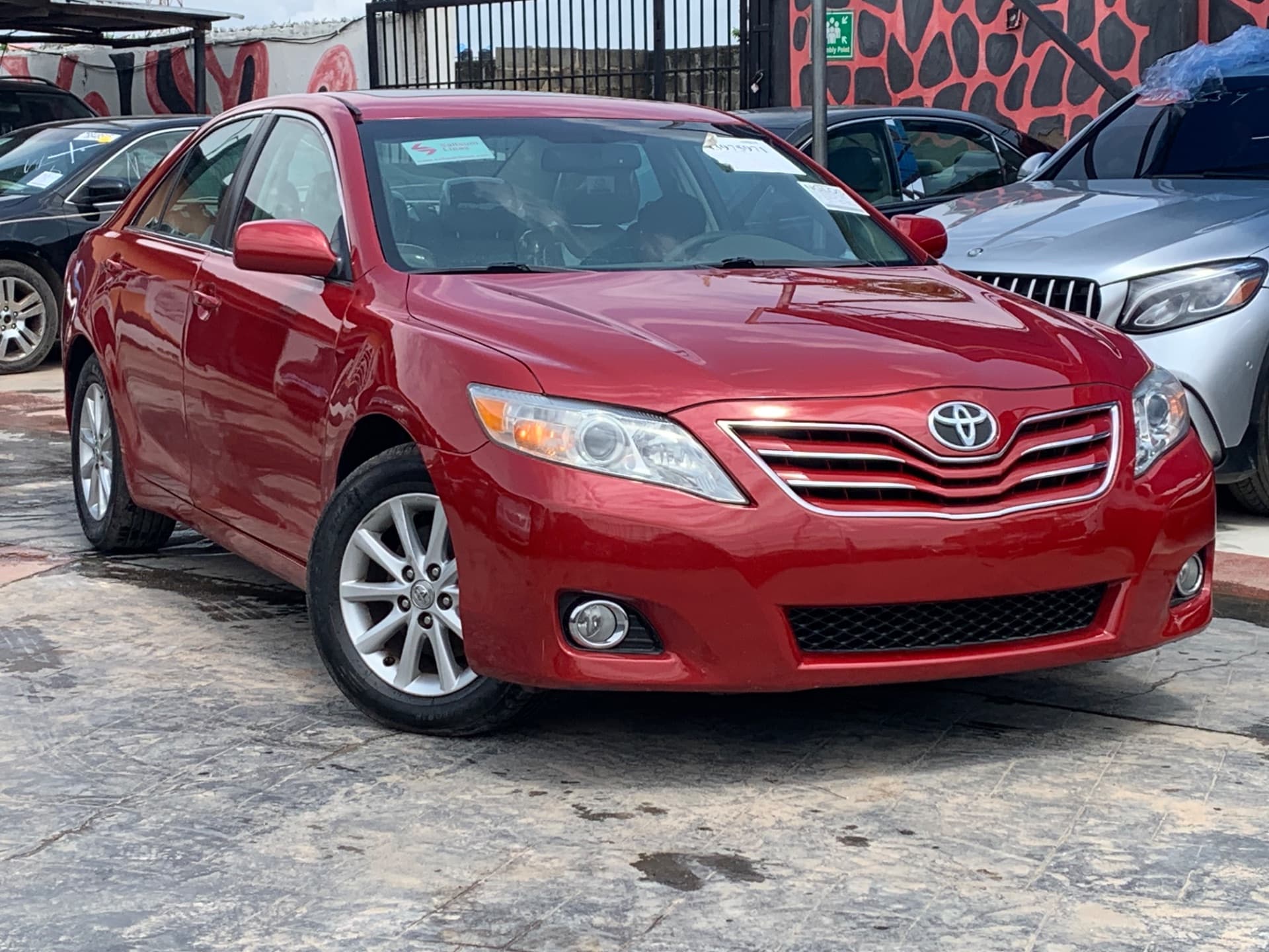 2011 TOYOTA CAMRY XLE